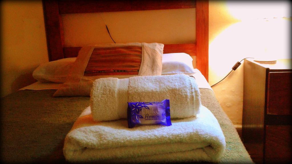 Hostal Yatasto サルタ エクステリア 写真