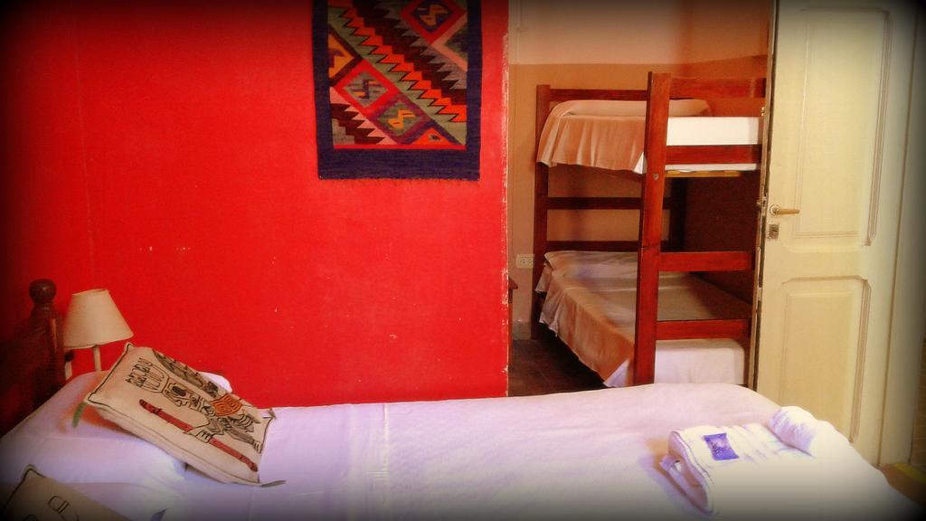 Hostal Yatasto サルタ エクステリア 写真