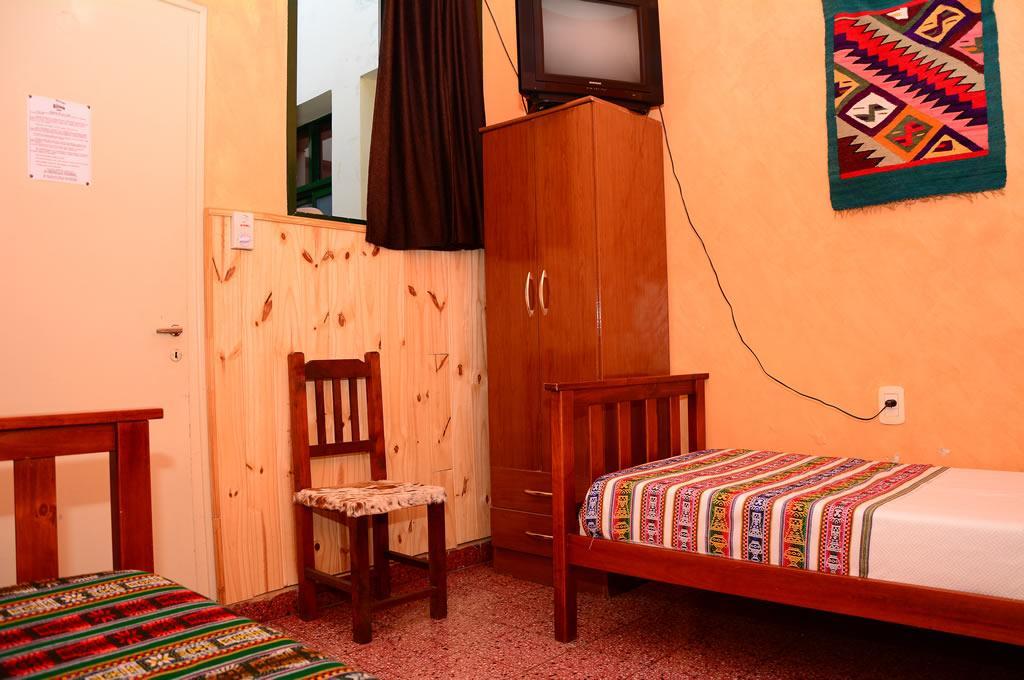 Hostal Yatasto サルタ エクステリア 写真