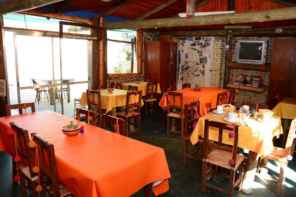 Hostal Yatasto サルタ エクステリア 写真